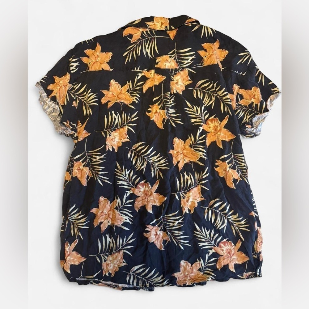 Vintage Montego L Mens 100% Silk Short Sleeve Button Up Flowy Hawaiian Shirt - Picture 4 of 4